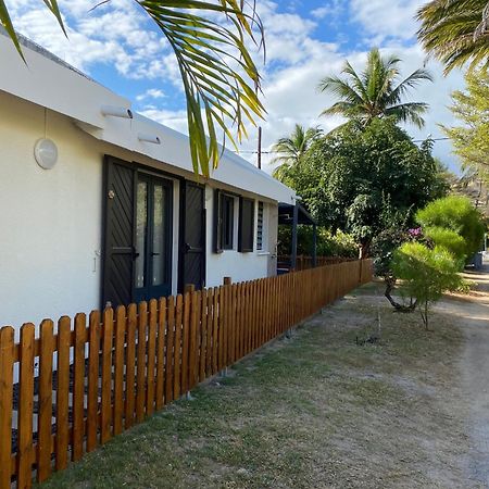 Villa & Bungalow 'Coco Des Sables' Les Pieds Dans L'Eau La Saline Les Bains Exterior foto