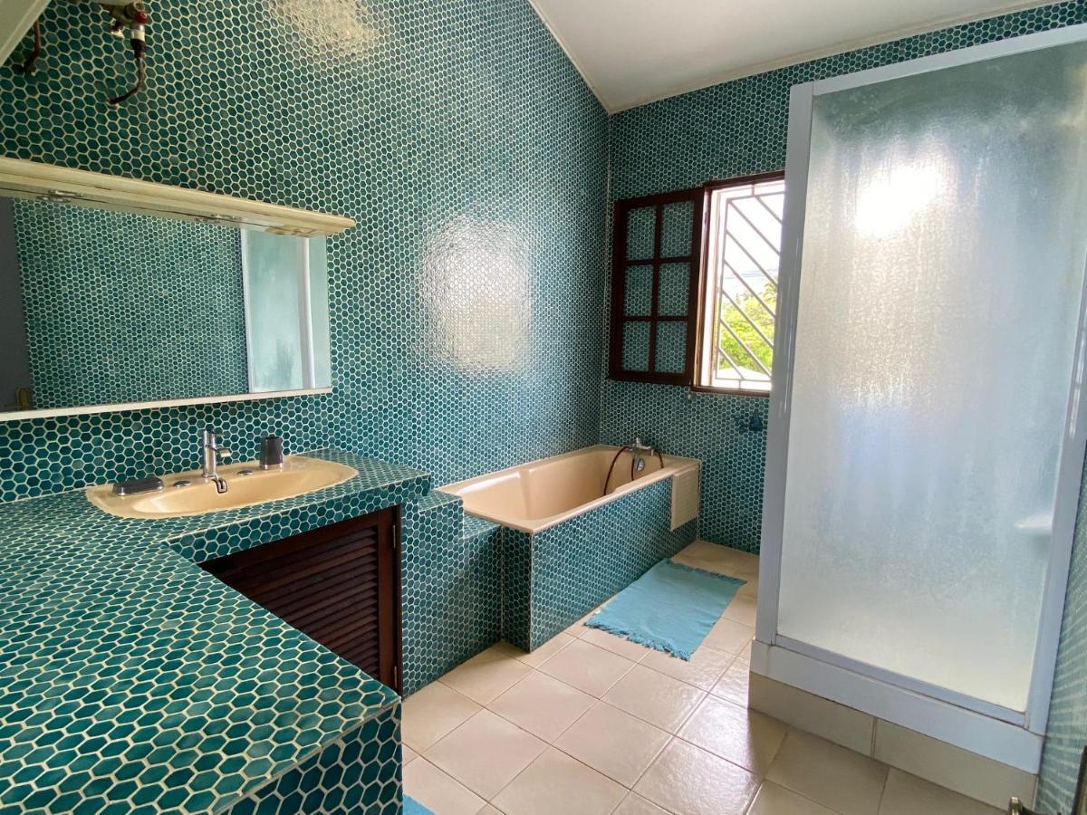 Villa & Bungalow 'Coco Des Sables' Les Pieds Dans L'Eau La Saline Les Bains Exterior foto